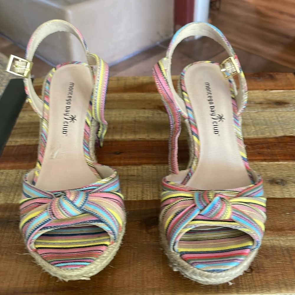 Montego Bay Club multicolored wedges size 6